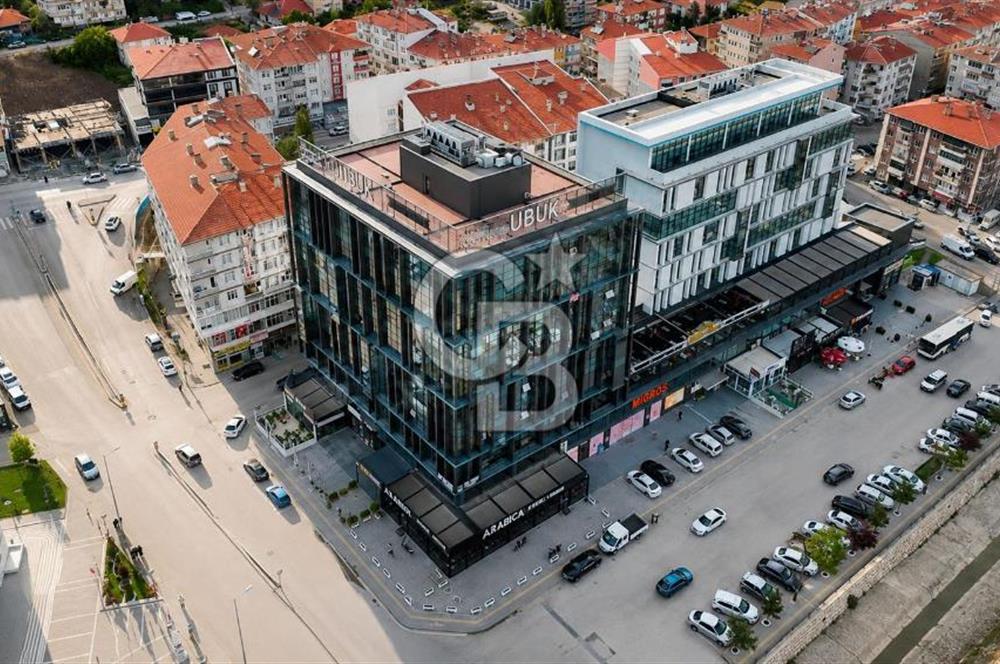 ÇUBUK TİCARET MERKEZİNDE PRESTİJLİ LOKASYONDA HAZIR İŞ YERİ