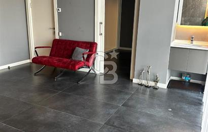 ÇUBUK TİCARET MERKEZİNDE PRESTİJLİ LOKASYONDA HAZIR İŞ YERİ