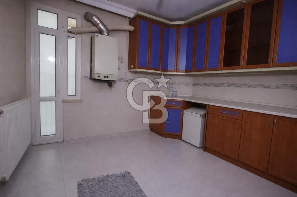 FLORYA ŞENLİKKÖY'DE SATILIK 2+1 DAİRE