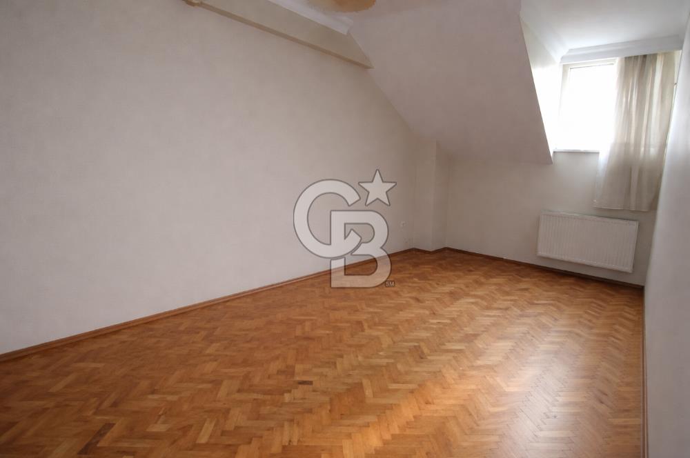 FLORYA ŞENLİKKÖY'DE SATILIK 2+1 DAİRE