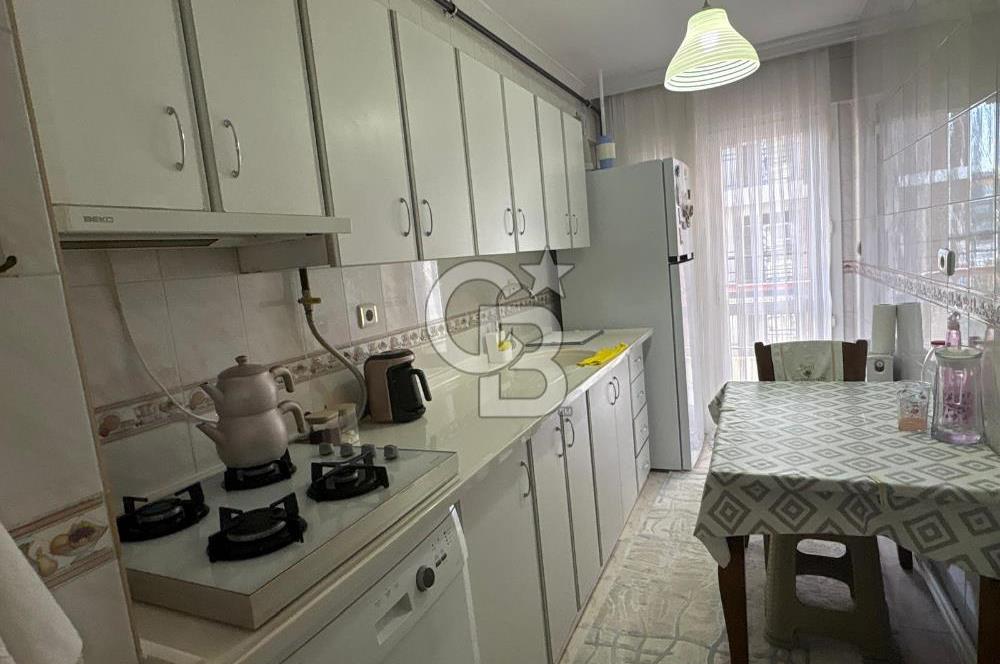 İZMİR KARŞIYAKA DEDEBAŞI'NDA MERKEZİ KONUMDA SATILIK 3+1 DAİRE