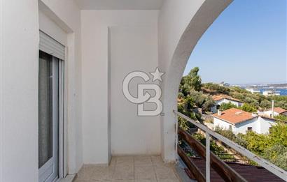 Yenifoça Donatkent'te Satılık 3+1 Deniz Manzaralı Müstakil Villa