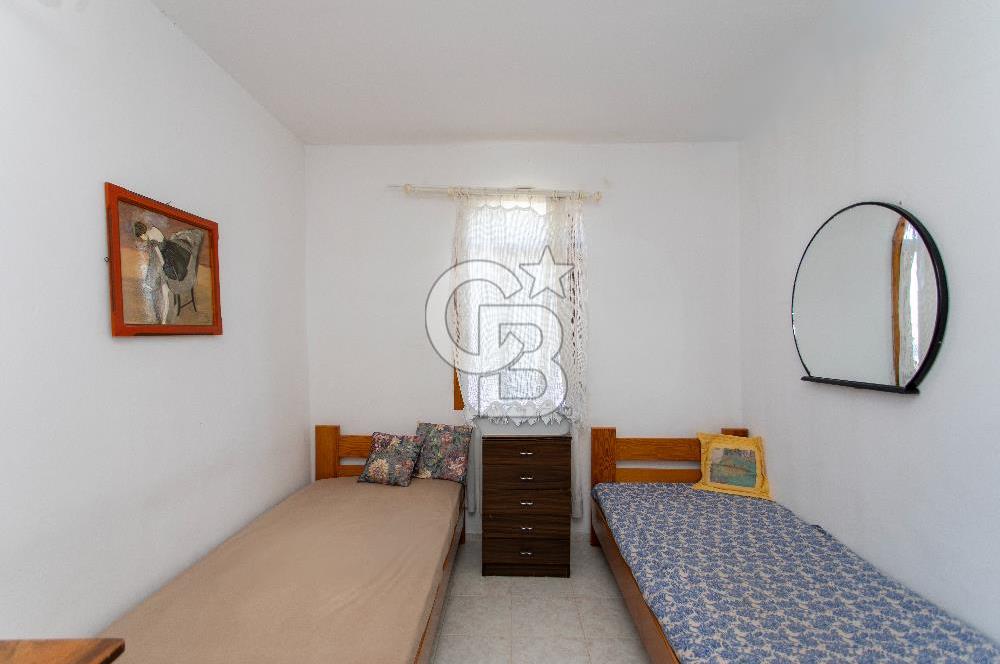 Yenifoça Donatkent'te Satılık 3+1 Deniz Manzaralı Müstakil Villa