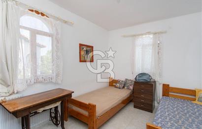 Yenifoça Donatkent'te Satılık 3+1 Deniz Manzaralı Müstakil Villa