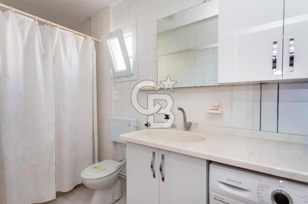 Yenifoça Donatkent'te Satılık 3+1 Deniz Manzaralı Müstakil Villa