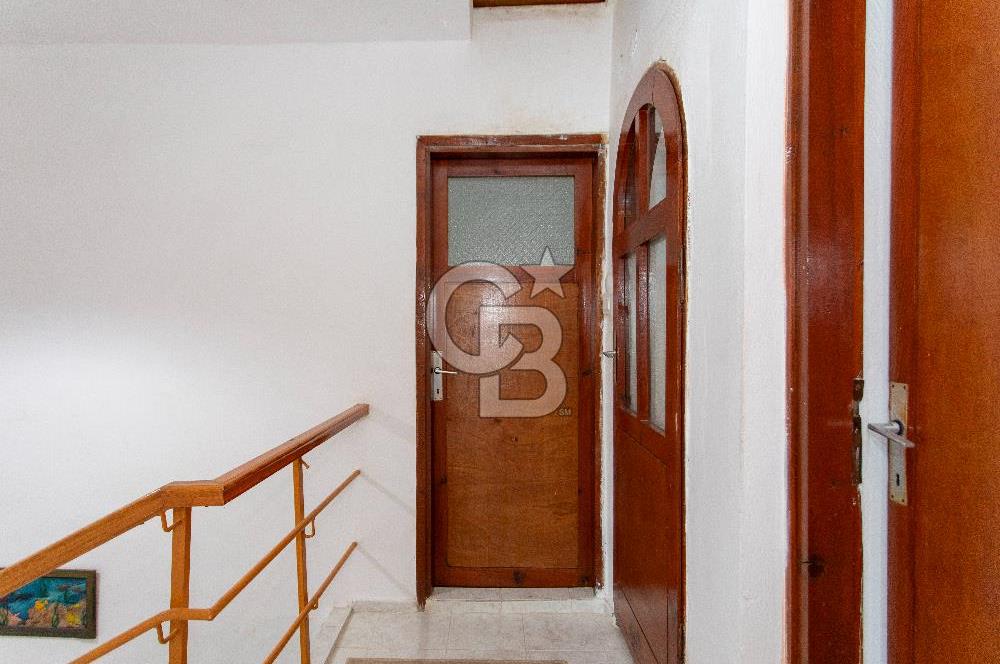 Yenifoça Donatkent'te Satılık 3+1 Deniz Manzaralı Müstakil Villa