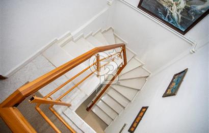 Yenifoça Donatkent'te Satılık 3+1 Deniz Manzaralı Müstakil Villa