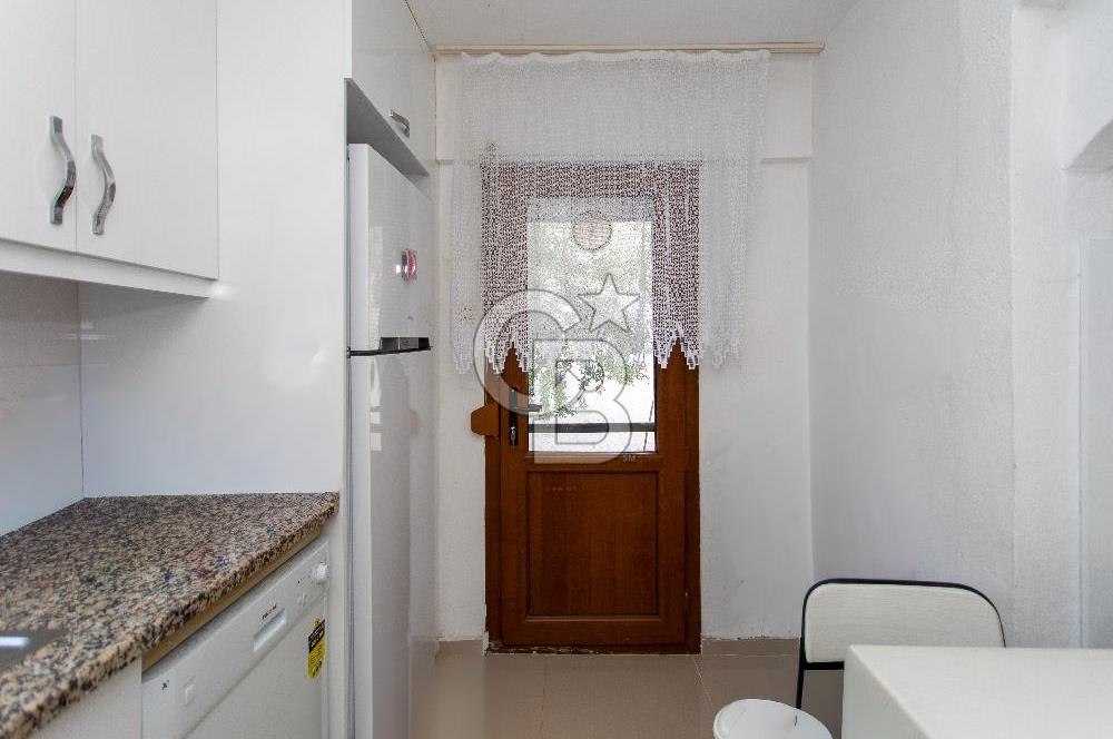 Yenifoça Donatkent'te Satılık 3+1 Deniz Manzaralı Müstakil Villa
