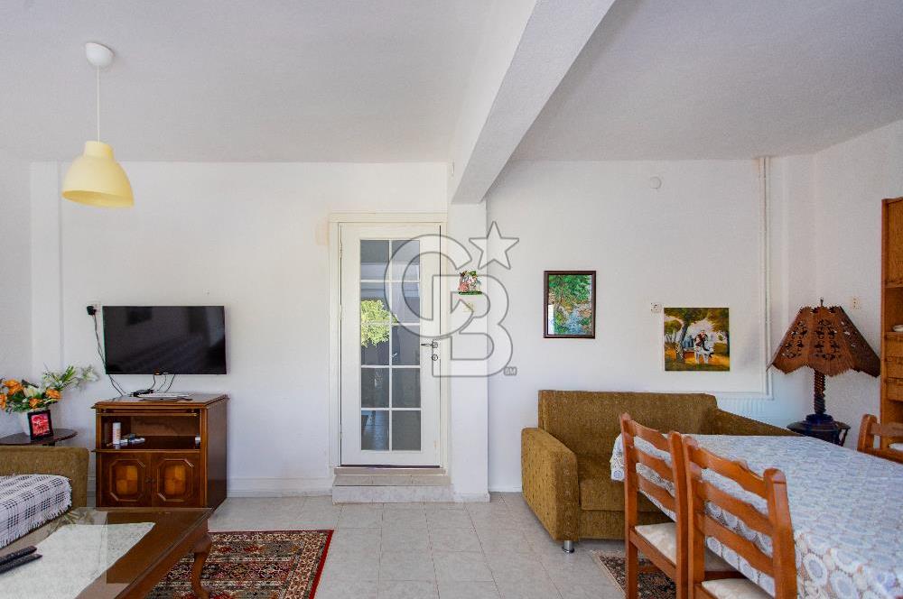 Yenifoça Donatkent'te Satılık 3+1 Deniz Manzaralı Müstakil Villa