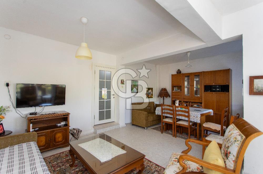 Yenifoça Donatkent'te Satılık 3+1 Deniz Manzaralı Müstakil Villa