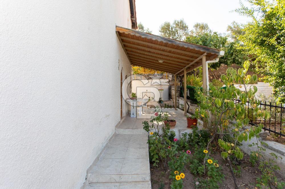Yenifoça Donatkent'te Satılık 3+1 Deniz Manzaralı Müstakil Villa