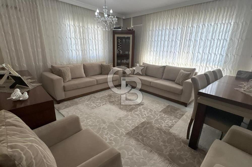 İZMİR KARŞIYAKA DEDEBAŞI'NDA MERKEZİ KONUMDA SATILIK 3+1 DAİRE