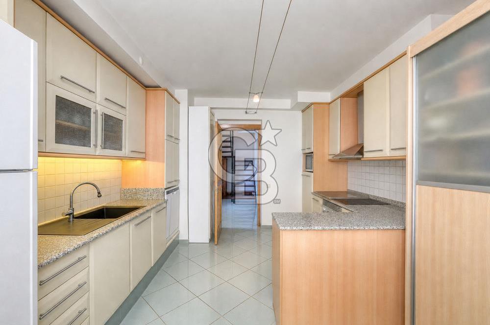 BOSTANLI DEREBOYUNDA VİLLA TADINDA SATILIK 3+1 DUBLEKS DAİRE
