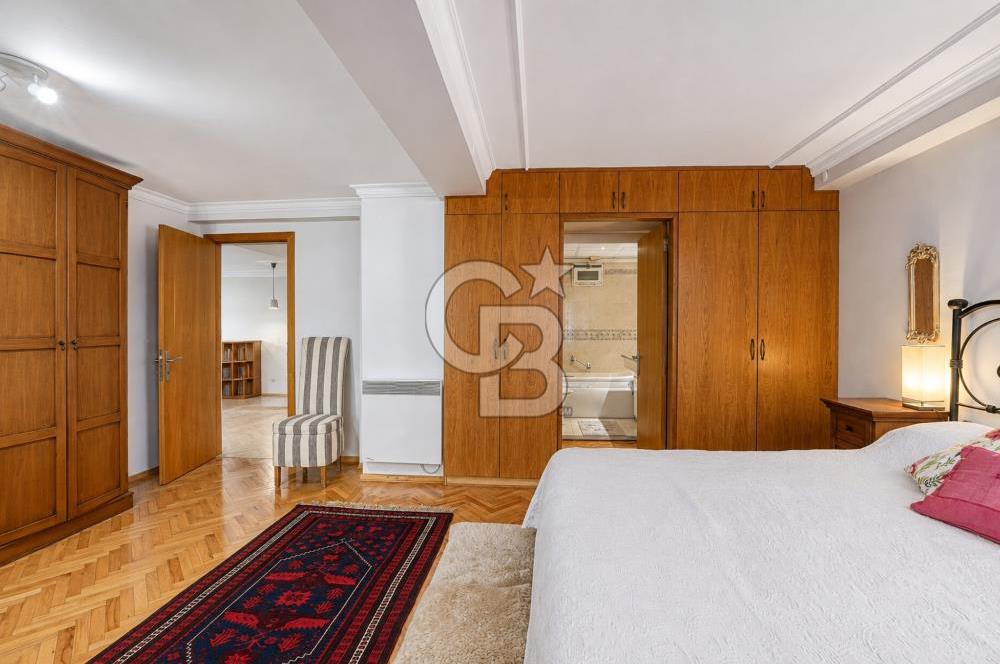 BOSTANLI DEREBOYUNDA VİLLA TADINDA SATILIK 3+1 DUBLEKS DAİRE