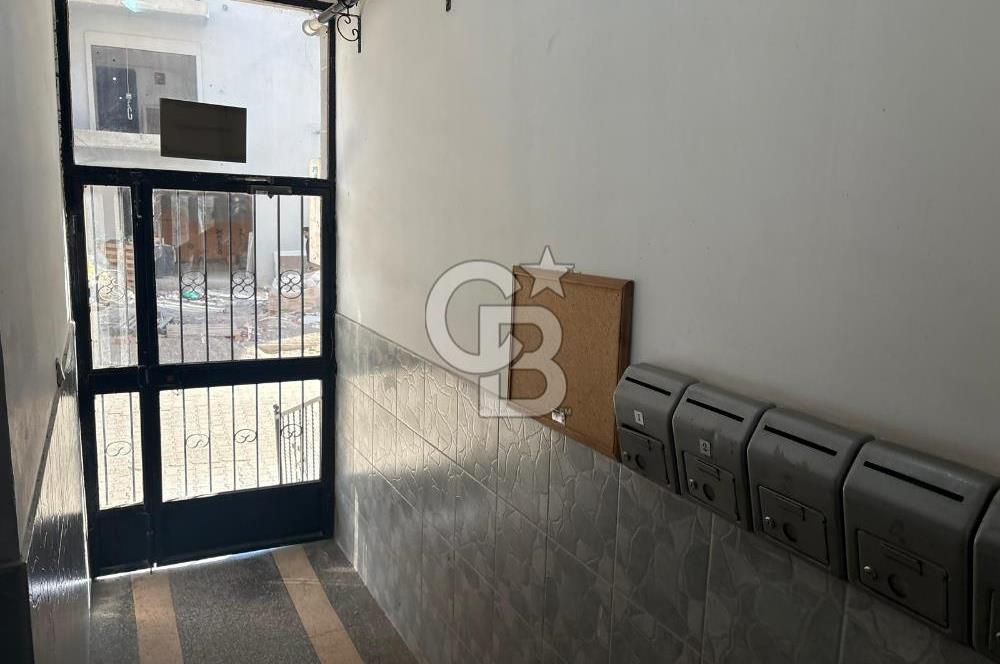 İZMİR KARŞIYAKA DEDEBAŞI'NDA MERKEZİ KONUMDA SATILIK 3+1 DAİRE