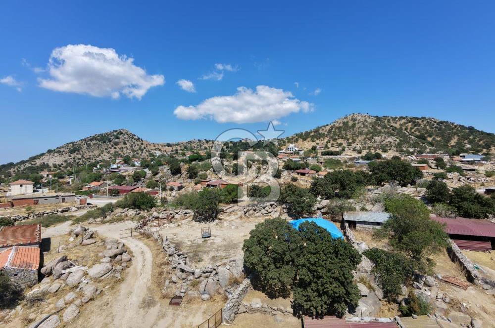 EZİNE KAYACIKTA BOZCAADA MANZARALI 1228 M2 AVLULU AĞİL NİTELİĞİNDE YAPI İZNİ ALINABİLİR FIRSAT ARAZİ