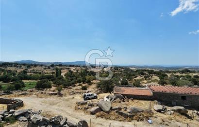 EZİNE KAYACIKTA BOZCAADA MANZARALI 1228 M2 AVLULU AĞİL NİTELİĞİNDE YAPI İZNİ ALINABİLİR FIRSAT ARAZİ