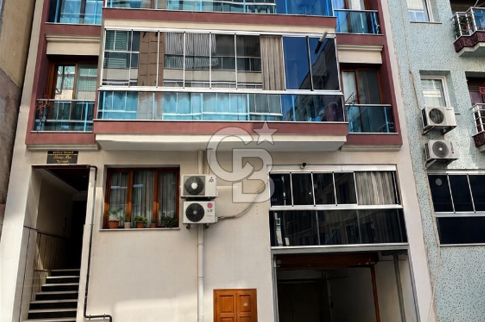 KARŞIYAKA ŞEMİKLER'DE ASANSÖRLÜ, OTOPARKLI, EBEVEYN BANYOLU 3+1