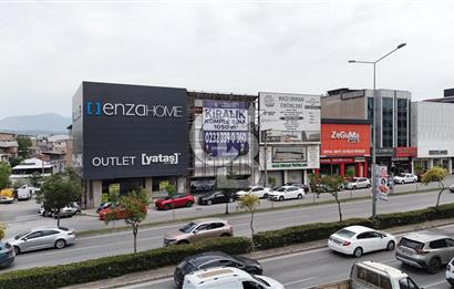 Yeşillik Caddesi 10m Cepheli Komple Kiralık Bina
