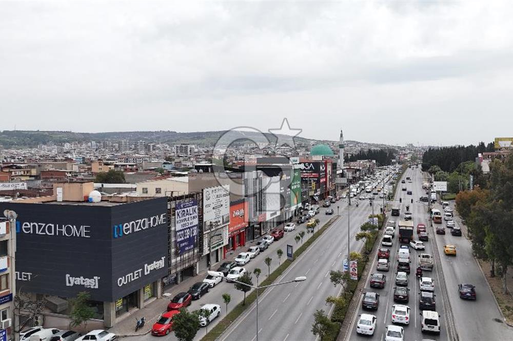 Yeşillik Caddesi 10m Cepheli Komple Kiralık Bina