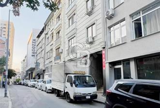 Şişli Etfal üst sokağı caddeye yakın 3+1 genç binada satılık - 1 - 371879