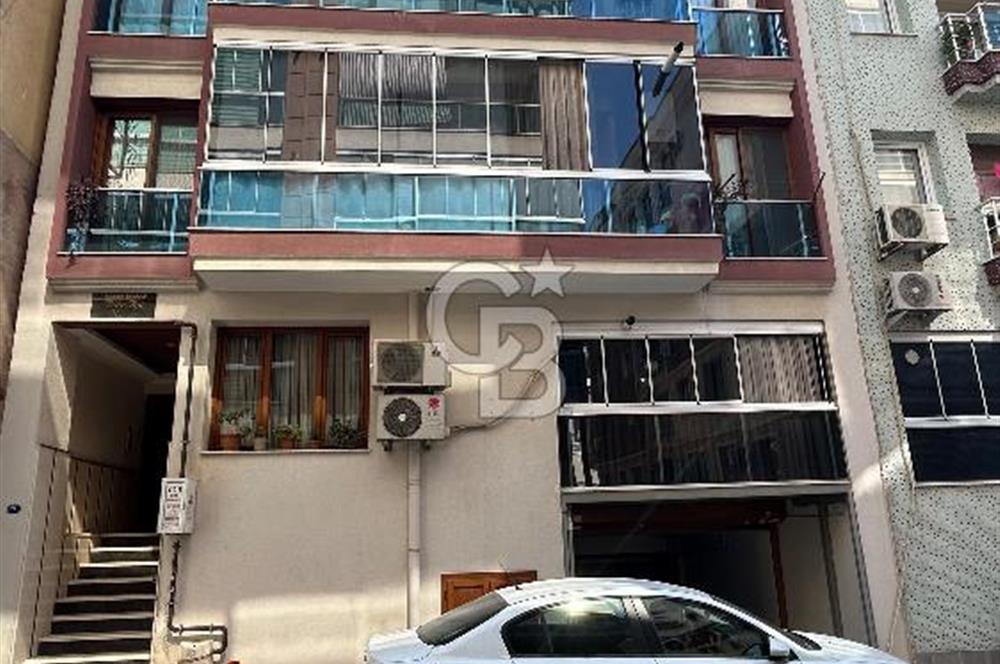 KARŞIYAKA ŞEMİKLER'DE ASANSÖRLÜ, OTOPARKLI, EBEVEYN BANYOLU 3+1