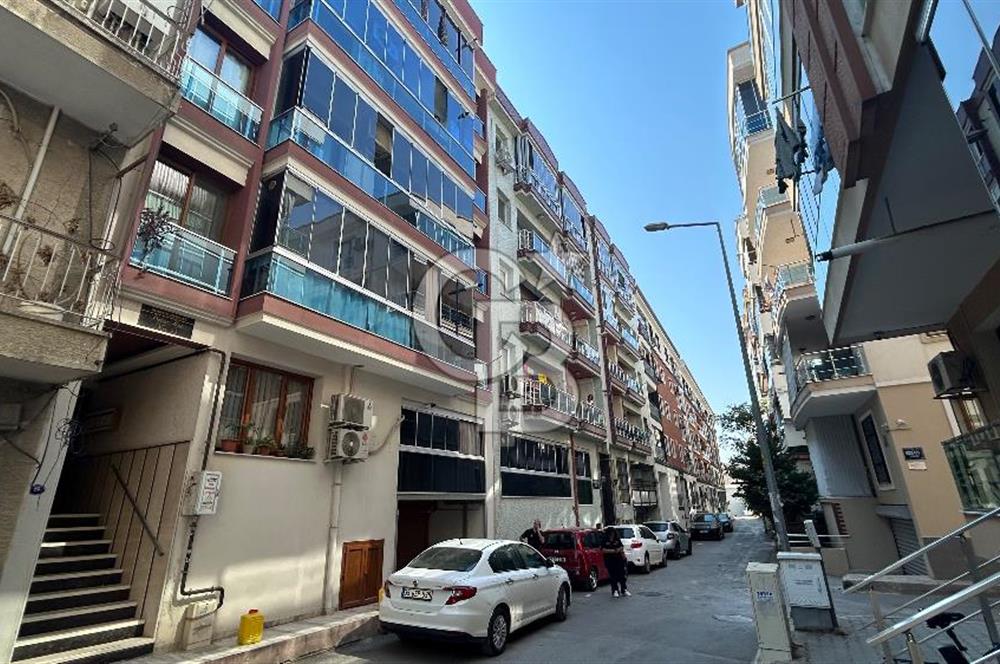 KARŞIYAKA ŞEMİKLER'DE ASANSÖRLÜ, OTOPARKLI, EBEVEYN BANYOLU 3+1