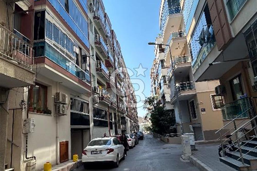 KARŞIYAKA ŞEMİKLER'DE ASANSÖRLÜ, OTOPARKLI, EBEVEYN BANYOLU 3+1
