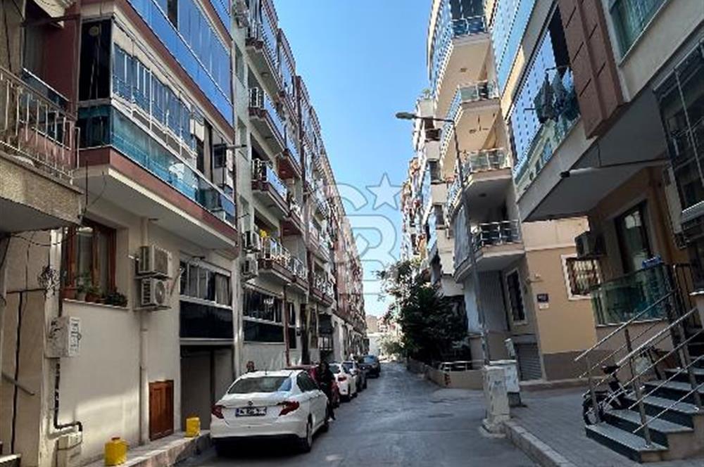 KARŞIYAKA ŞEMİKLER'DE ASANSÖRLÜ, OTOPARKLI, EBEVEYN BANYOLU 3+1