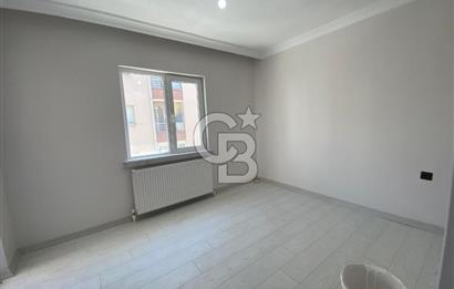 Şeker Mahallesi'nde Yenilenmiş 2+1 Kiralık Daire, 100m² 