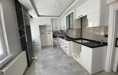 Şeker Mahallesi'nde Yenilenmiş 2+1 Kiralık Daire, 100m² 