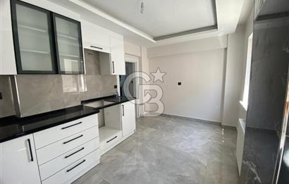 Şeker Mahallesi'nde Yenilenmiş 2+1 Kiralık Daire, 100m² 