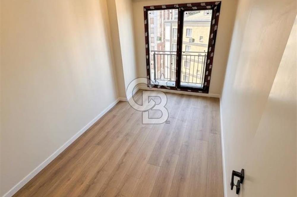ALİBEYKÖYDE MODERN SİTE İÇİNDE SATILIK 3+1 DAİRE