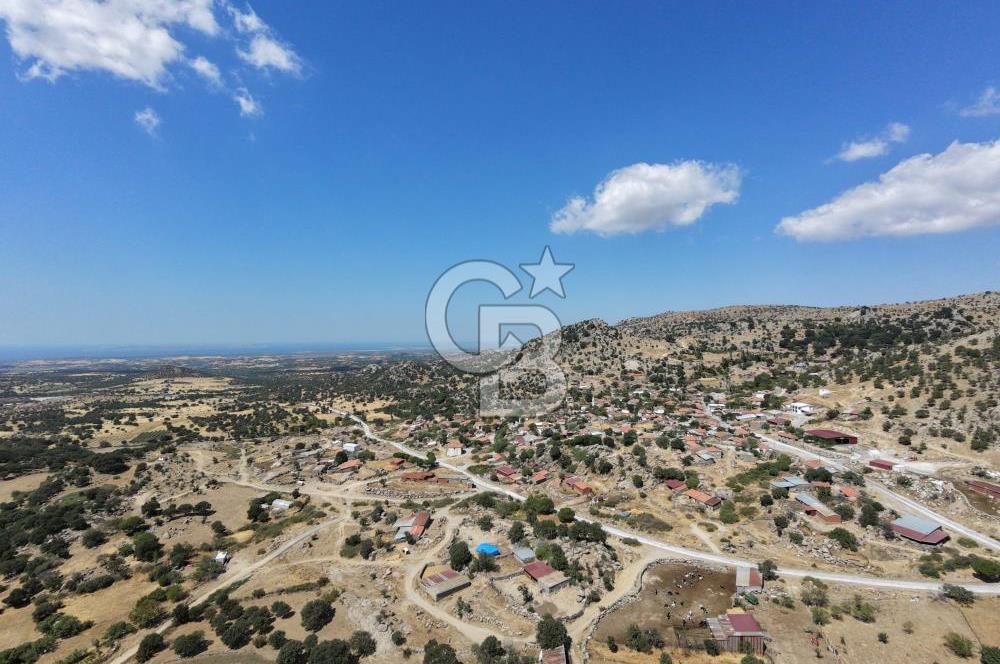 EZİNE KAYACIKTA BOZCAADA MANZARALI 1228 M2 AVLULU AĞİL NİTELİĞİNDE YAPI İZNİ ALINABİLİR FIRSAT ARAZİ