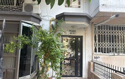 İZMİR KARŞIYAKA BAHÇELİEVLER 'DE SATILIK ARAKAT 3+1 DAİRE