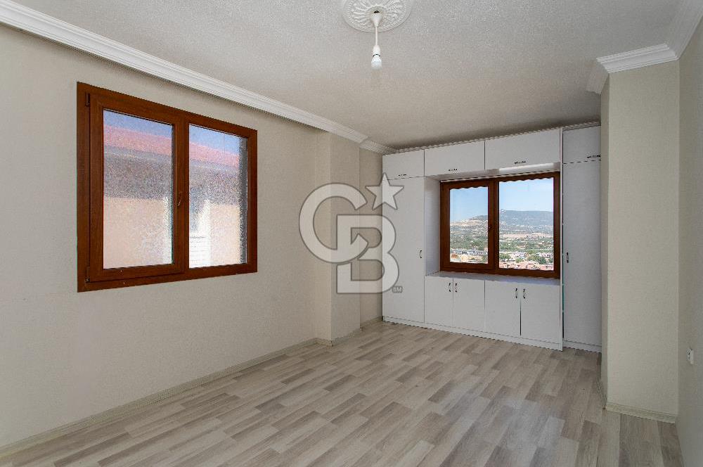 Foça Bağarası Kazım Dirik Mah. Satılık 2+1 Daire