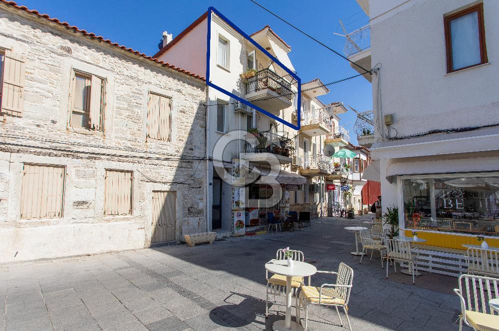 Foça Fevzipaşa Mah. Çarşı İçerisinde Satılık 2+1 Daire