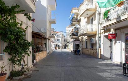 Foça Fevzipaşa Mah. Çarşı İçerisinde Satılık 2+1 Daire