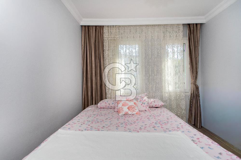 Foça Atatürk Mah. Satılık 2+1 Ara Kat Daire