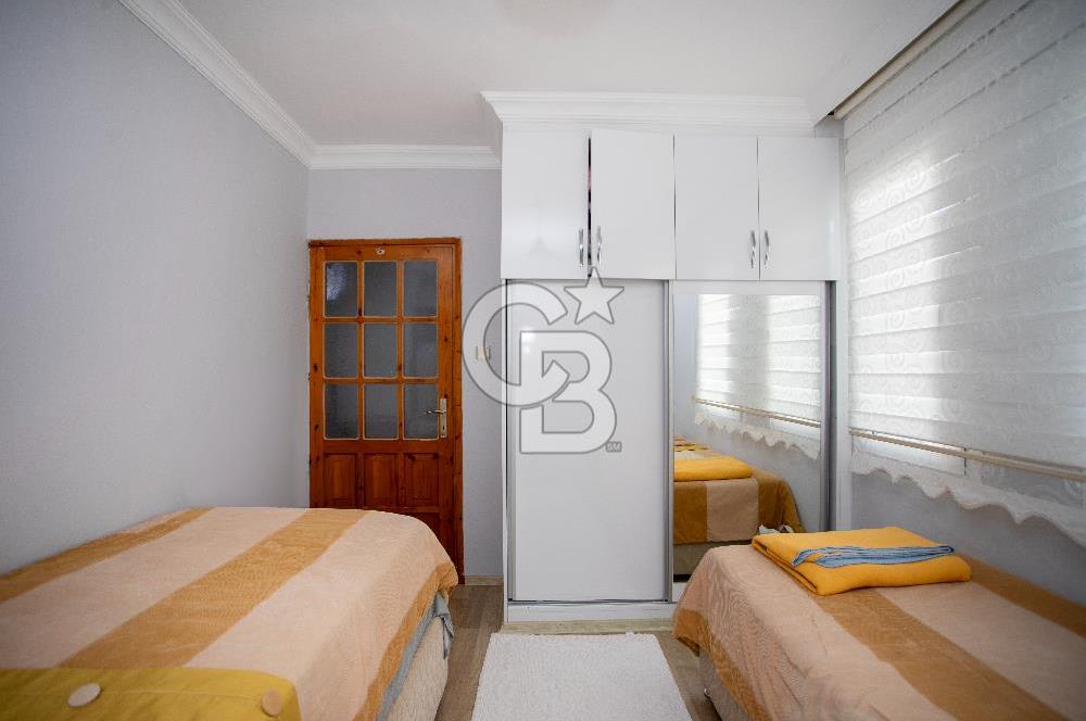 Foça Atatürk Mah. Satılık 2+1 Ara Kat Daire