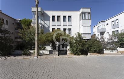 Foça Atatürk Mah. Satılık 2+1 Ara Kat Daire