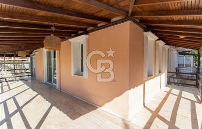 Foça Atatürk Mah. Satılık Tadilatlı 3+1 Bahçe Katı Daire