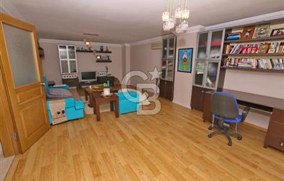 Urla Zeytinalanı Doğa Manzaralı Müstakil Triplek Villa!