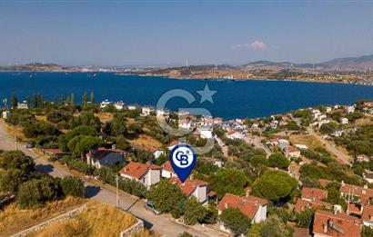 Yenifoça Donatkent'te Satılık 3+1 Deniz Manzaralı Müstakil Villa