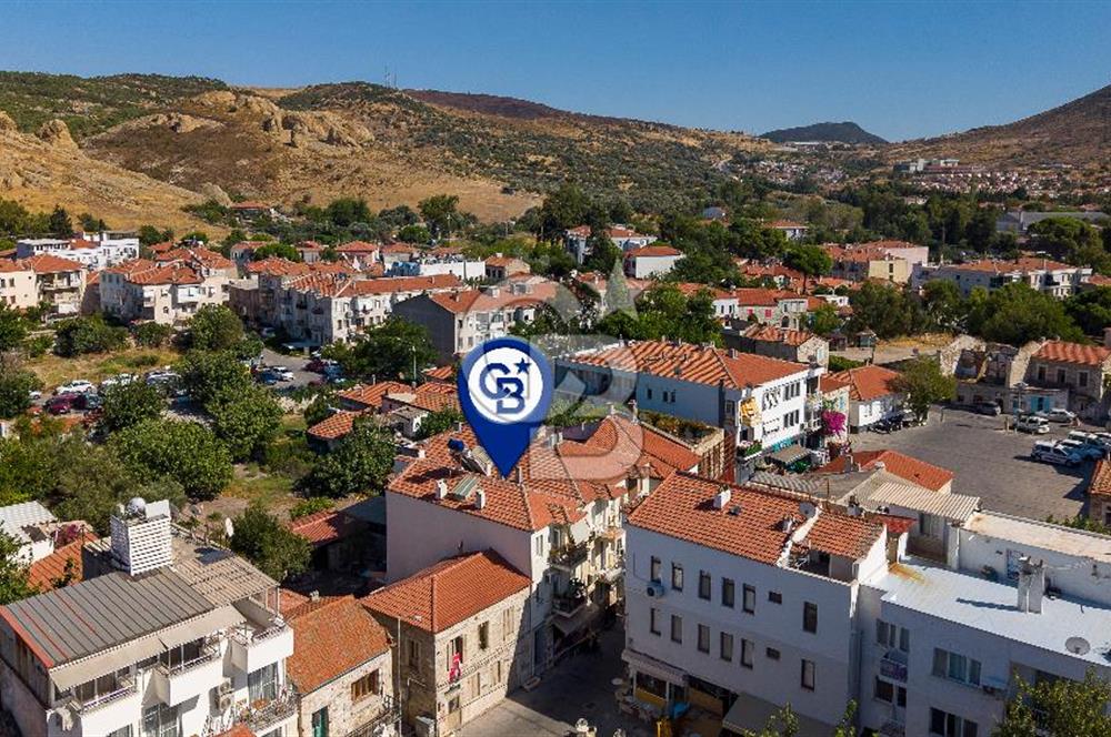 Foça Fevzipaşa Mah. Çarşı İçerisinde Satılık 2+1 Daire