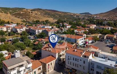 Foça Fevzipaşa Mah. Çarşı İçerisinde Satılık 2+1 Daire
