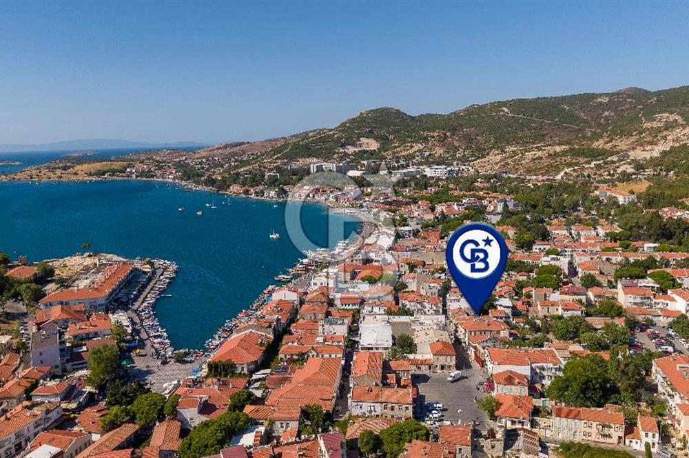 Foça Fevzipaşa Mah. Çarşı İçerisinde Satılık 2+1 Daire