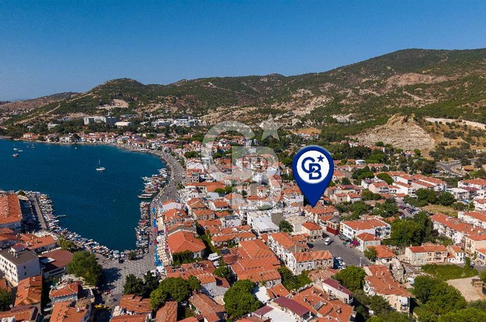 Foça Fevzipaşa Mah. Çarşı İçerisinde Satılık 2+1 Daire