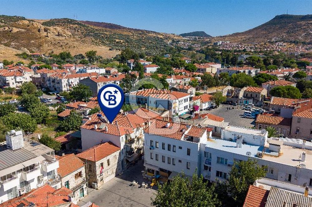 Foça Fevzipaşa Mah. Çarşı İçerisinde Satılık 2+1 Daire