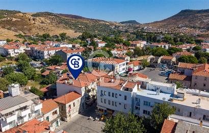 Foça Fevzipaşa Mah. Çarşı İçerisinde Satılık 2+1 Daire